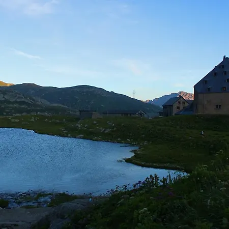 호텔 San Gottardo 아이롤로